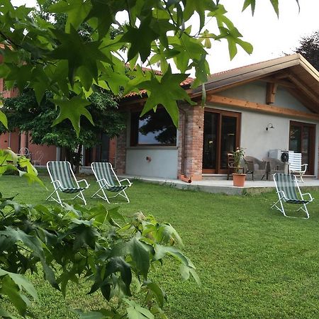 Agriturismo La Virginia Villa Revello Bagian luar foto