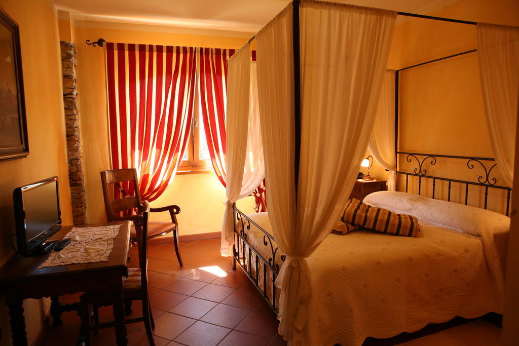 Agriturismo La Virginia Villa Revello Ruang foto